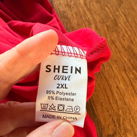 Women’s Plus Size XXL 2X 3X soft Christmas Holiday Shirt Red Top. Tshirt - Picture 4 of 4